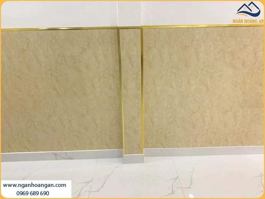 Tấm Nhựa PVC Kosmos Được Lắp Đặt Thời Thượng Cho Phòng Khách Tấm Nhựa PVC Kosmos Được Lắp Đặt Thời Thượng Cho Phòng Khách